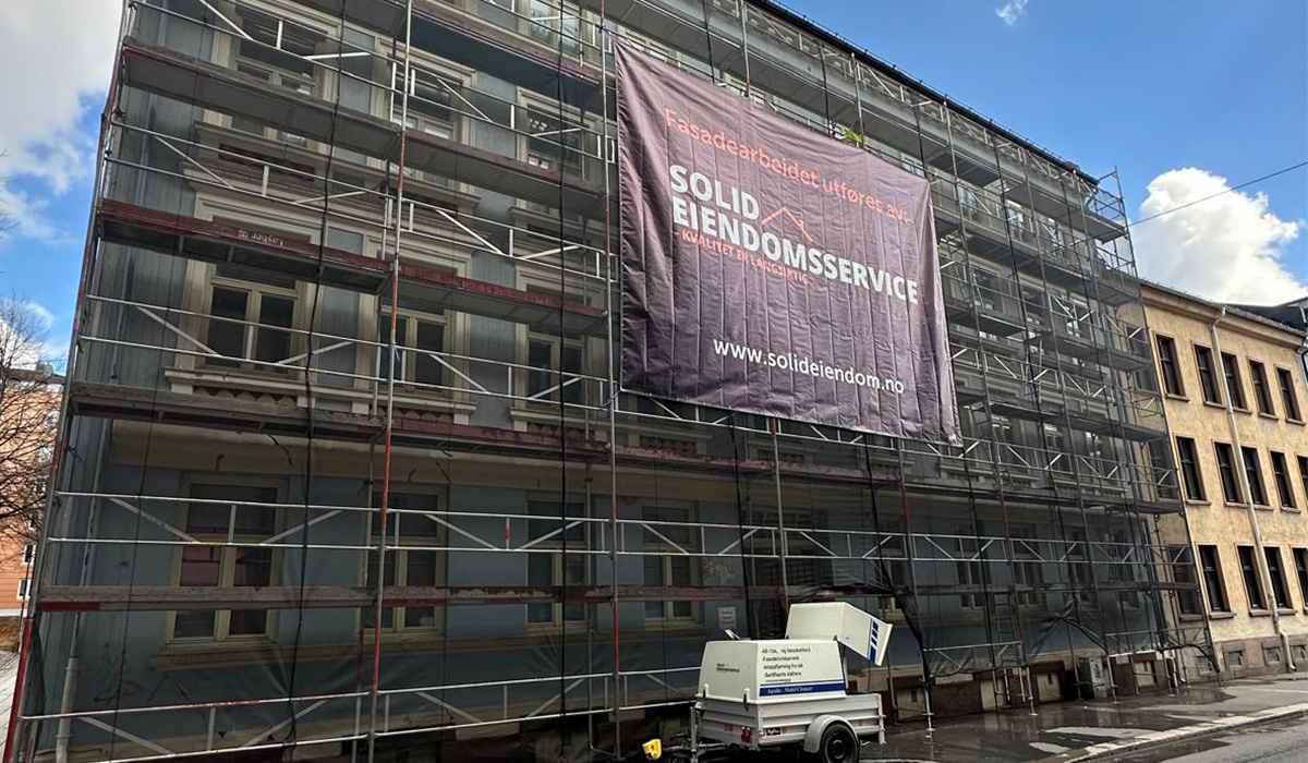 Hvilke krav og regelverk gjelder for fasadesikring?